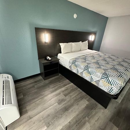 Studio 6 Suites East Syracuse Airport Exteriör bild